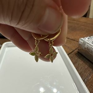 SOLD!!!18 karat Gold (not plated) LV BLOSSOM earrings